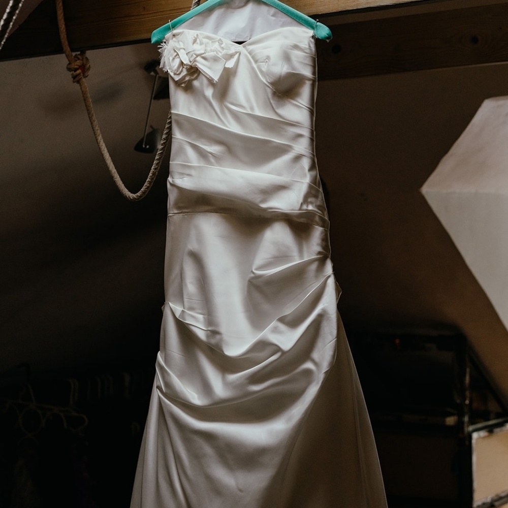 Jenny Lee Designer Wedding Dress